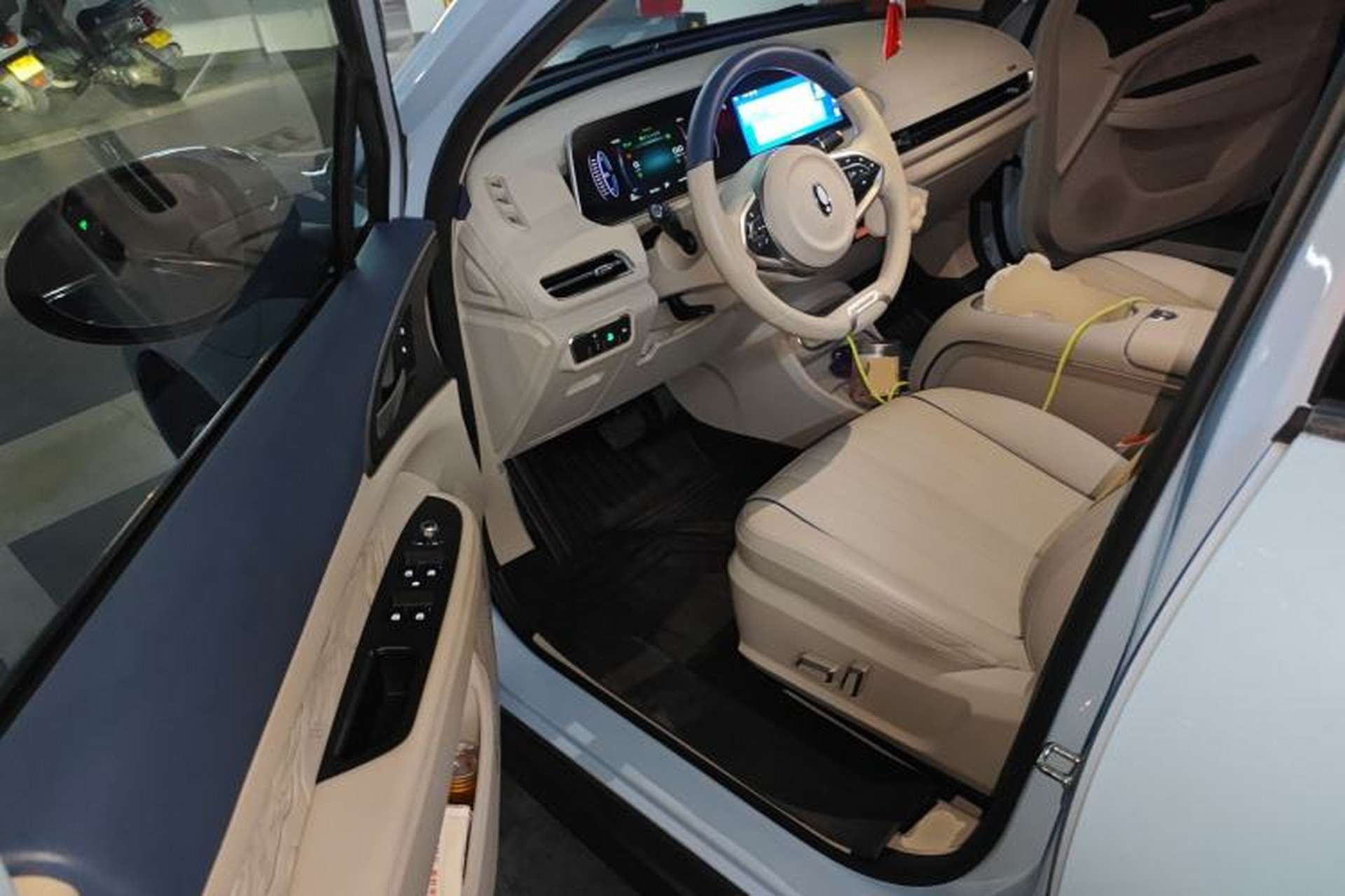Used ORA Good Cat 2023 401 km Standard Range Luxury Version Lithium Iron Phosphate Driver Seat