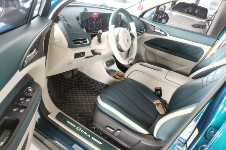 Used ORA Good Cat 2023 401 km Standard Range Luxury Version Lithium Iron Phosphate Driver Seat