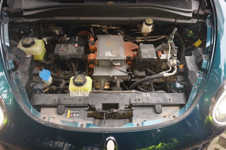 Used ORA Good Cat 2023 401 km Standard Range Luxury Version Lithium Iron Phosphate Engine Bay