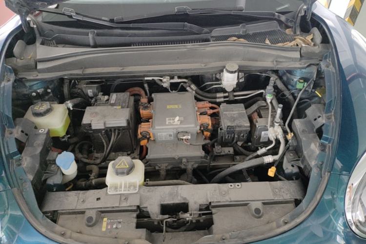 Used ORA Good Cat 2023 401 km Standard Range Comfort Version Lithium Iron Phosphate Engine Bay
