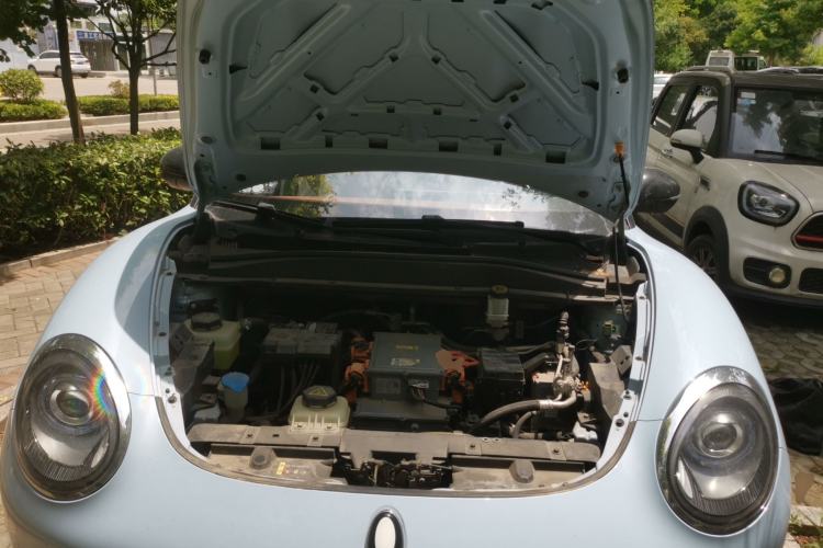 Used ORA Good Cat 2023 401 km Standard Range Luxury Version Lithium Iron Phosphate Engine Bay
