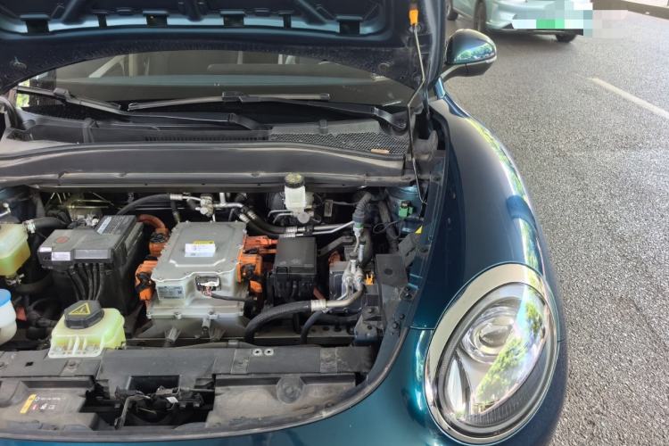 Used ORA Good Cat 2023 401 km Standard Range Prestige Version Lithium Iron Phosphate Engine Bay Left