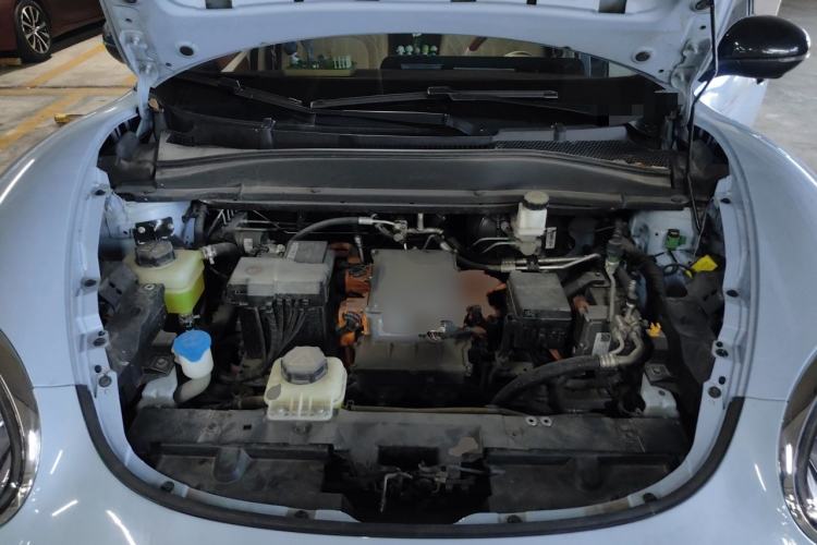 Used ORA Good Cat 2023 401 km Standard Range Luxury Version Lithium Iron Phosphate Engine Bay