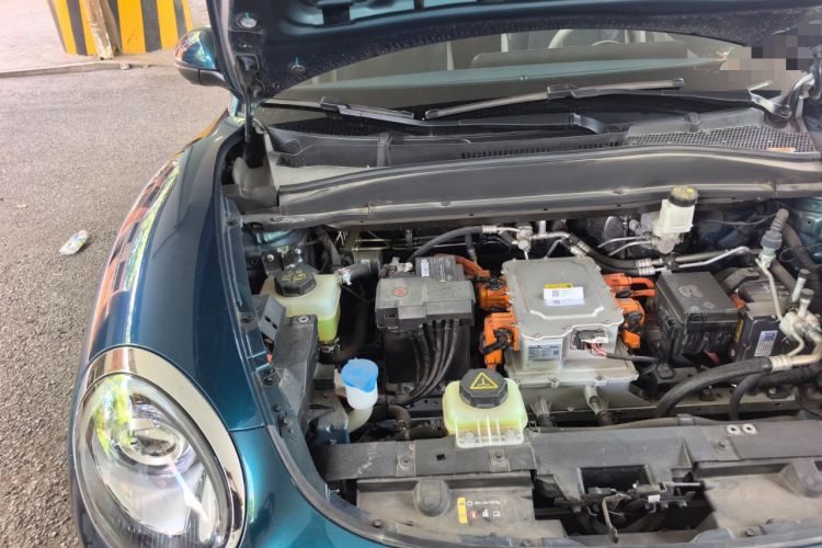 Used ORA Good Cat 2023 401 km Standard Range Prestige Version Lithium Iron Phosphate Engine Bay Right