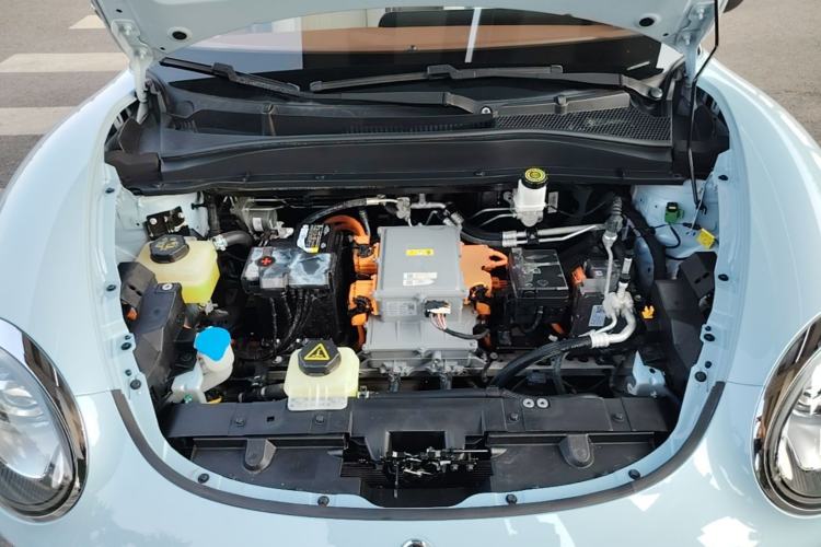 Used ORA Good Cat 2023 401 km Standard Range Luxury Version Lithium Iron Phosphate Engine Bay