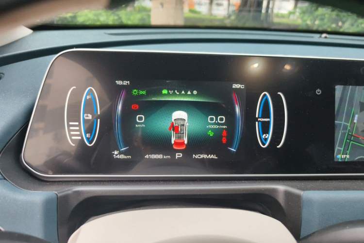 Used ORA Good Cat 2023 401 km Standard Range Luxury Version Lithium Iron Phosphate Instrument Cluster