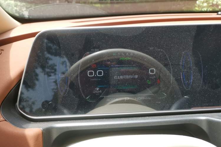 Used ORA Good Cat 2023 401 km Standard Range Luxury Version Lithium Iron Phosphate Instrument Cluster