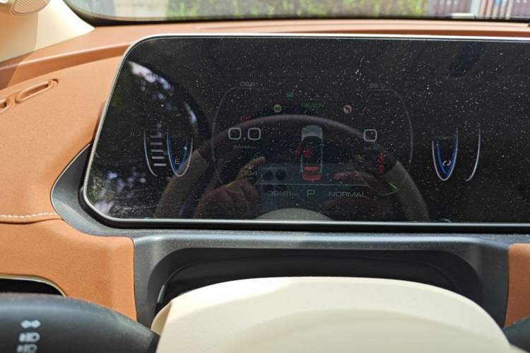 Used ORA Good Cat 2023 401 km Standard Range Prestige Version Lithium Iron Phosphate Instrument Cluster