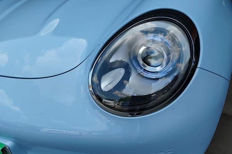 Used ORA Good Cat 2023 401 km Standard Range Luxury Version Lithium Iron Phosphate Left Front Headlight