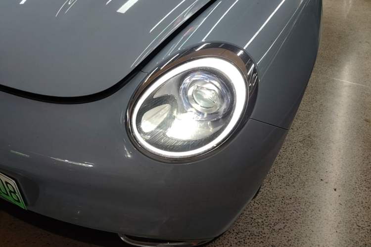 Used ORA Good Cat 2023 401 km Standard Range Premium Trim Ternary Lithium Left Front Headlight