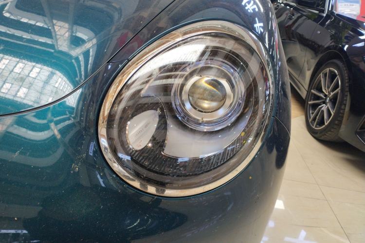 Used ORA Good Cat 2023 401 km Standard Range Prestige Version Lithium Iron Phosphate Left Front Headlight