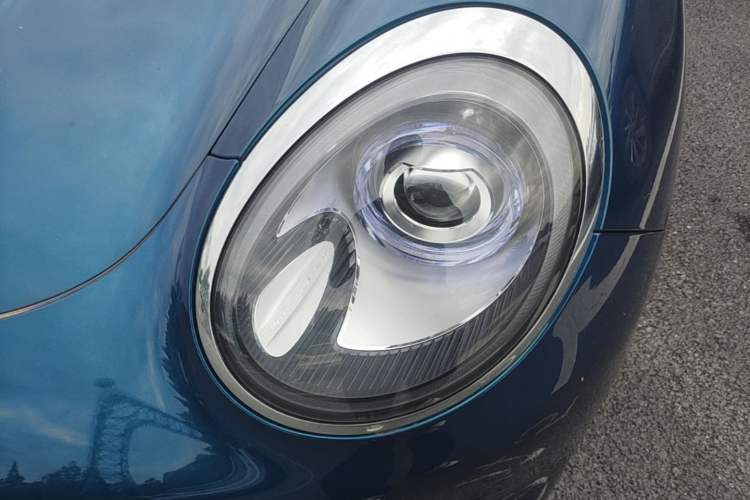 Used ORA Good Cat 2023 401 km Standard Range Luxury Version Lithium Iron Phosphate Left Front Headlight