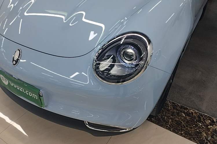 Used ORA Good Cat 2023 401 km Standard Range Premium Version Lithium Iron Phosphate Left Front Headlight