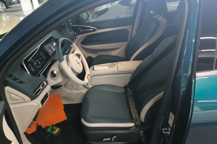 Used ORA Good Cat 2023 401 km Standard Range Luxury Version Lithium Iron Phosphate Left Front Seat