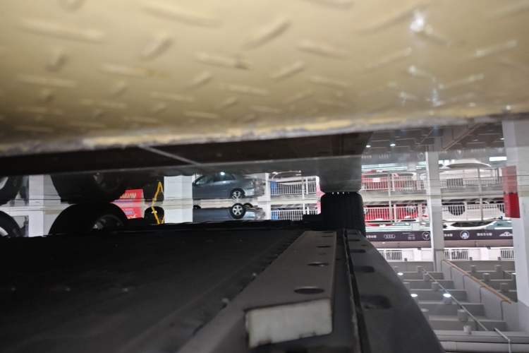 Used ORA Good Cat 2023 401 km Standard Range Luxury Version Lithium Iron Phosphate Left Side Sill