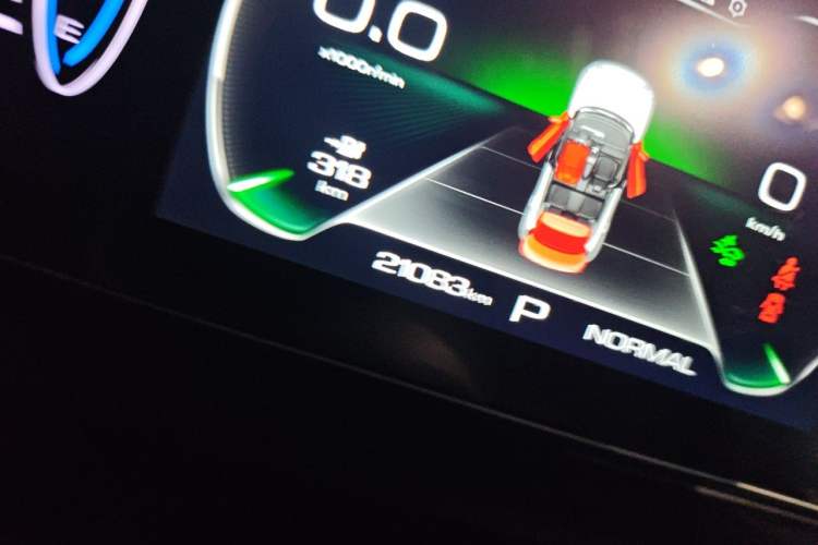 Used ORA Good Cat 2023 401 km Standard Range Comfort Version Lithium Iron Phosphate Odometer Close Up