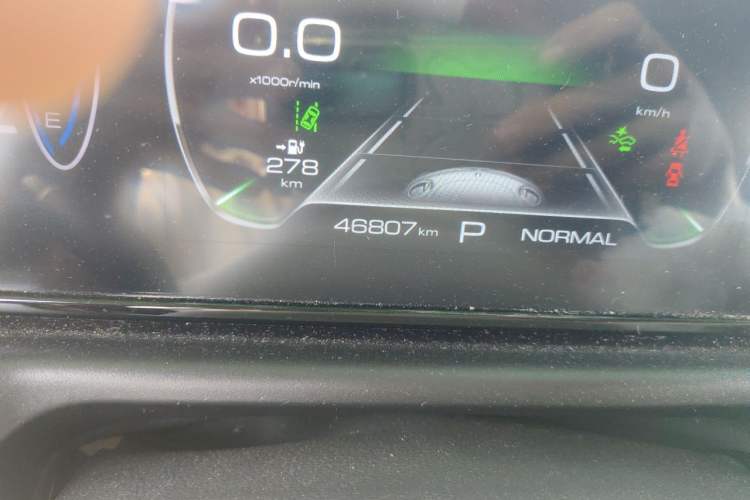Used ORA Good Cat 2023 501 km Long-Range Premium Version Ternary Lithium Odometer Close Up