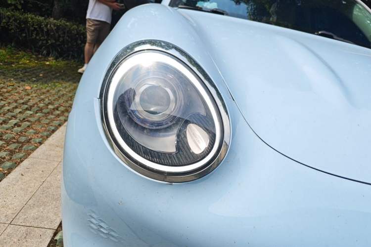 Used ORA Good Cat 2023 401 km Standard Range Prestige Version Lithium Iron Phosphate Right Front Headlight