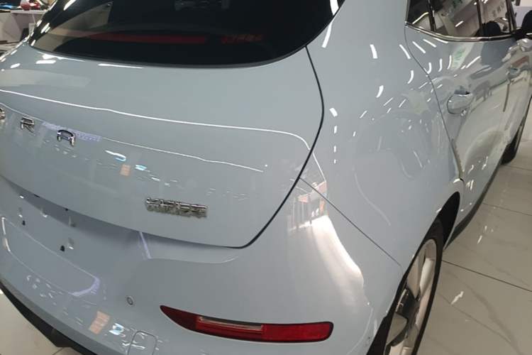 Used ORA Good Cat 2023 401 km Standard Range Premium Version Lithium Iron Phosphate Right Rear Taillight
