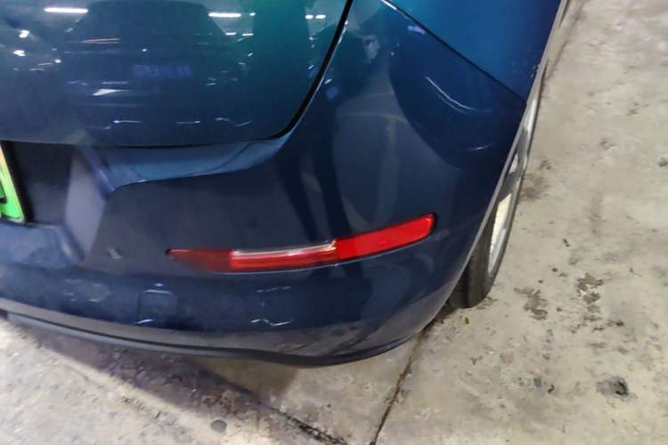 Used ORA Good Cat 2023 401 km Standard Range Premium Version Lithium Iron Phosphate Right Rear Taillight
