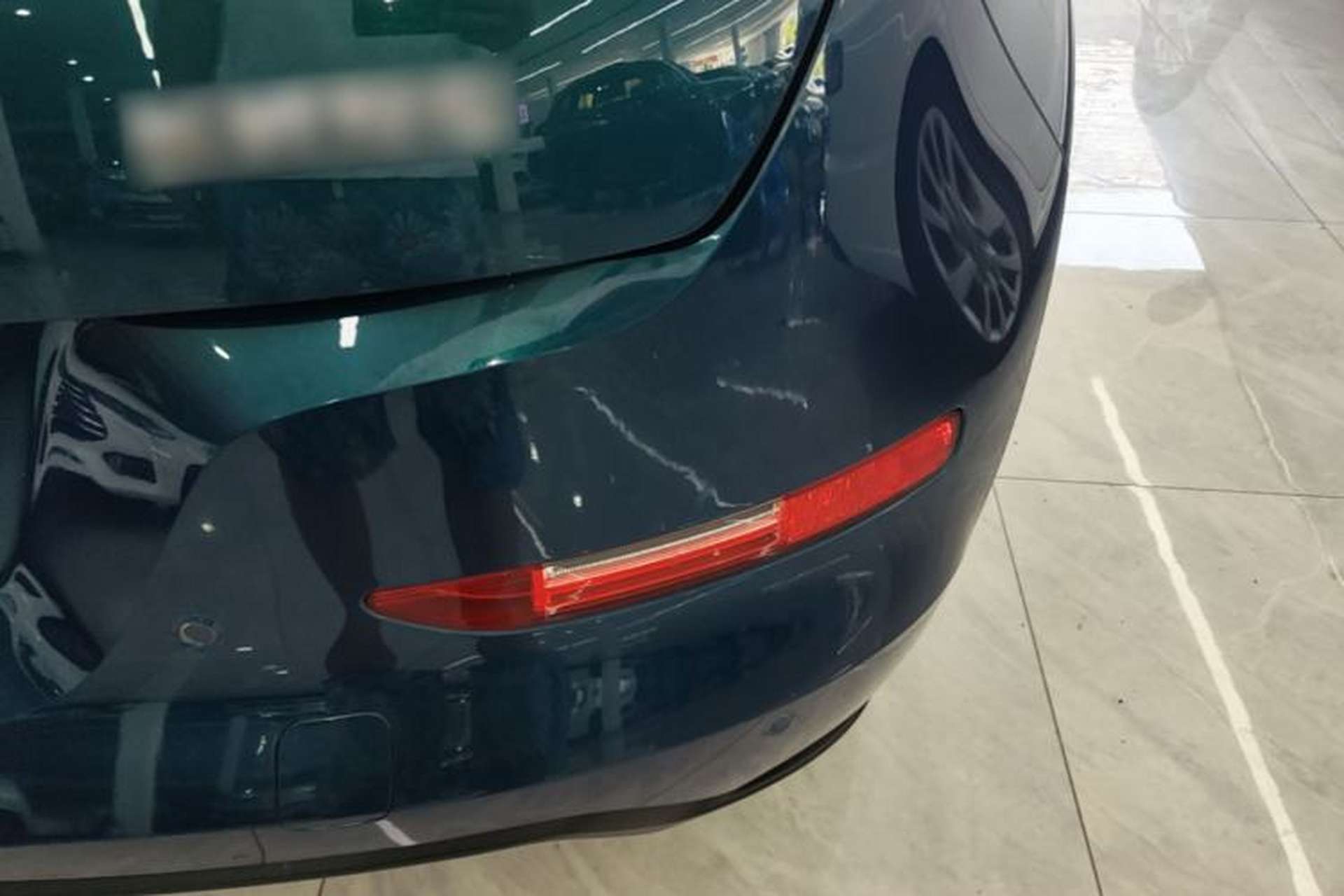 Used ORA Good Cat 2023 401 km Standard Range Luxury Version Lithium Iron Phosphate Right Rear Taillight