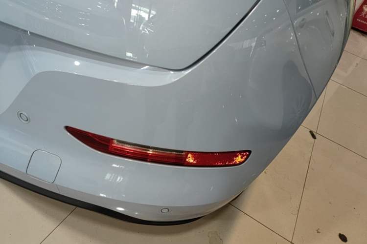 Used ORA Good Cat 2023 401 km Standard Range Prestige Version Lithium Iron Phosphate Right Rear Taillight