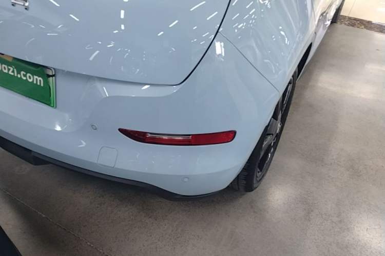 Used ORA Good Cat 2023 401 km Standard Range Premium Version Lithium Iron Phosphate Right Rear Taillight