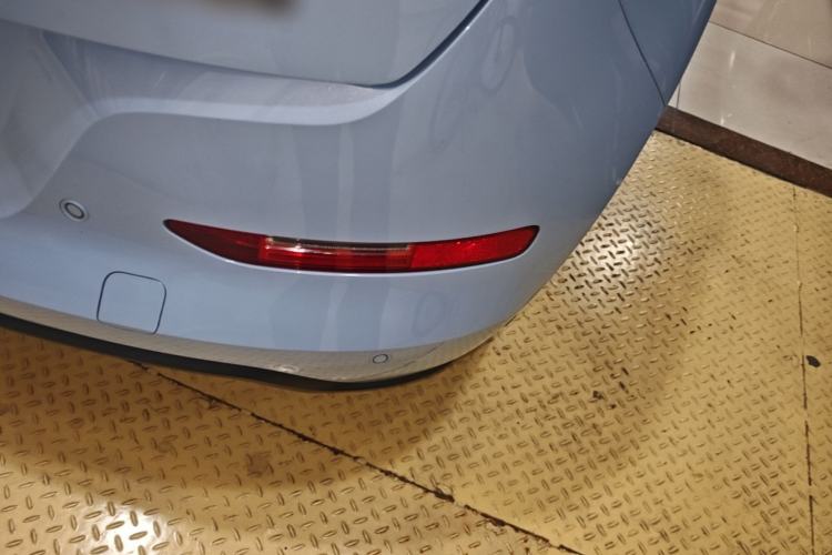 Used ORA Good Cat 2023 401 km Standard Range Luxury Version Lithium Iron Phosphate Right Rear Taillight