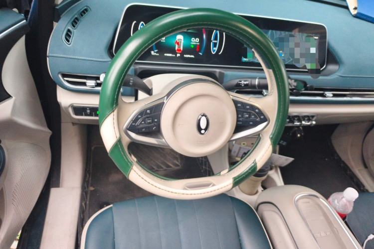 Used ORA Good Cat 2023 401 km Standard Range Luxury Version Lithium Iron Phosphate Steering Wheel