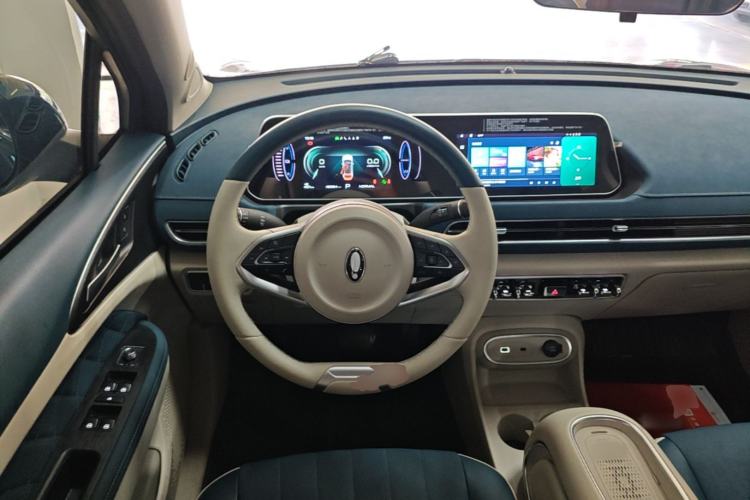 Used ORA Good Cat 2023 401 km Standard Range Comfort Version Lithium Iron Phosphate Steering Wheel