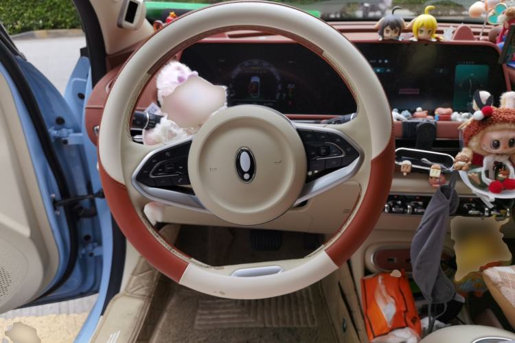 Used ORA Good Cat 2023 401 km Standard Range Prestige Version Lithium Iron Phosphate Steering Wheel
