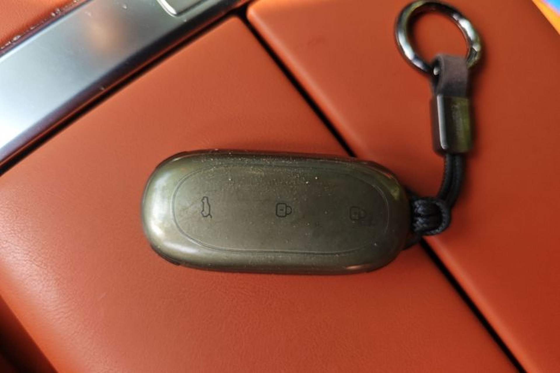 Used ORA Good Cat 2023 401 km Standard Range Luxury Version Lithium Iron Phosphate Vehicle Key