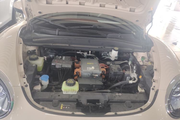 Used ORA Good Cat 2023 401 km Standard Range Comfort Version Lithium Iron Phosphate Engine Bay