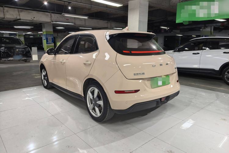 Used ORA Good Cat 2023 401 km Standard Range Luxury Version Lithium Iron Phosphate Exterior 5