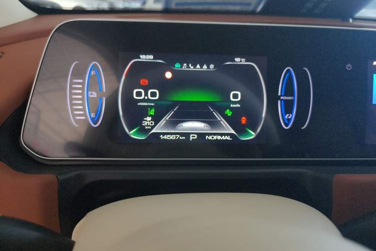 Used ORA Good Cat 2023 401 km Standard Range Premium Version Lithium Iron Phosphate Instrument Cluster