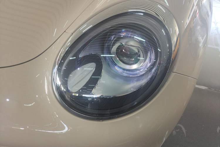 Used ORA Good Cat 2023 401 km Standard Range Comfort Version Lithium Iron Phosphate Left Front Headlight
