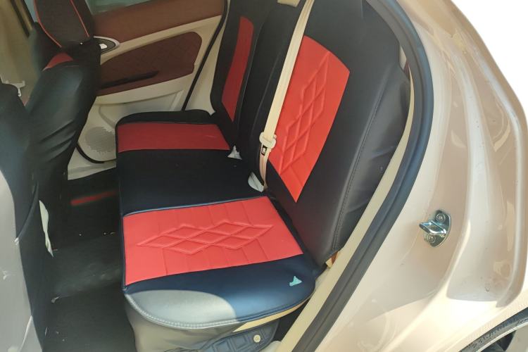Used ORA Good Cat 2023 401 km Standard Range Luxury Version Lithium Iron Phosphate Left Rear Seat