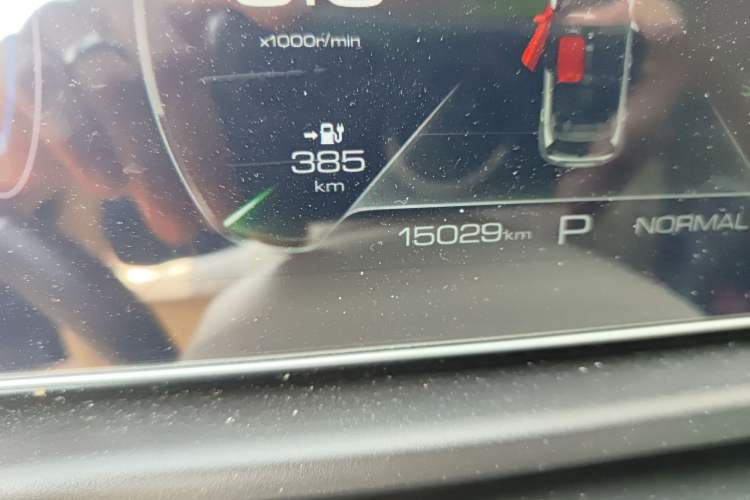 Used ORA Good Cat 2023 401 km Standard Range Luxury Version Lithium Iron Phosphate Odometer Close Up