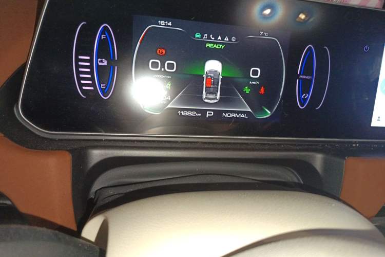 Used ORA Good Cat 2023 401 km Standard Range Premium Trim Ternary Lithium Odometer Close Up
