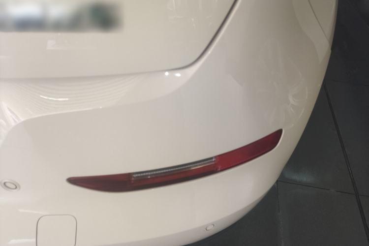 Used ORA Good Cat 2023 401 km Standard Range Comfort Version Lithium Iron Phosphate Right Rear Taillight
