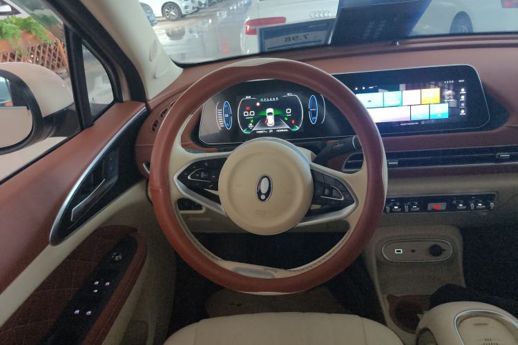 Used ORA Good Cat 2023 401 km Standard Range Premium Version Lithium Iron Phosphate Steering Wheel