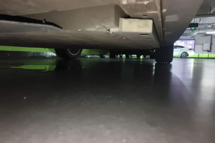 Used ORA Good Cat 2023 401 km Standard Range Premium Version Lithium Iron Phosphate Chassis Front Left