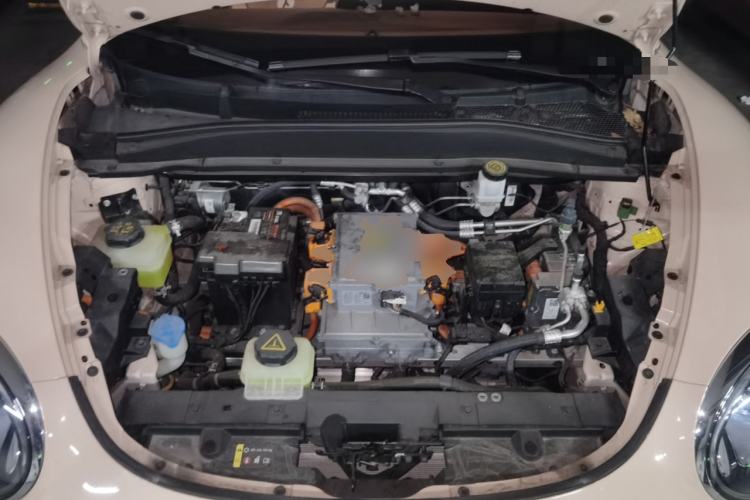 Used ORA Good Cat 2023 401 km Standard Range Luxury Version Lithium Iron Phosphate Engine Bay