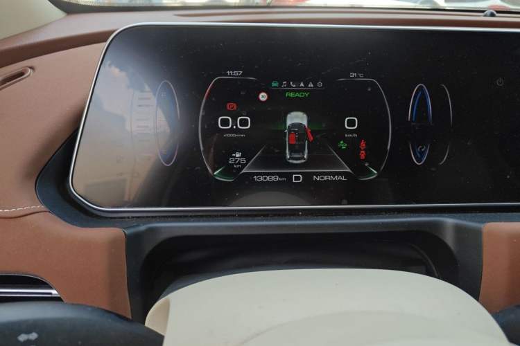 Used ORA Good Cat 2023 401 km Standard Range Luxury Version Lithium Iron Phosphate Instrument Cluster