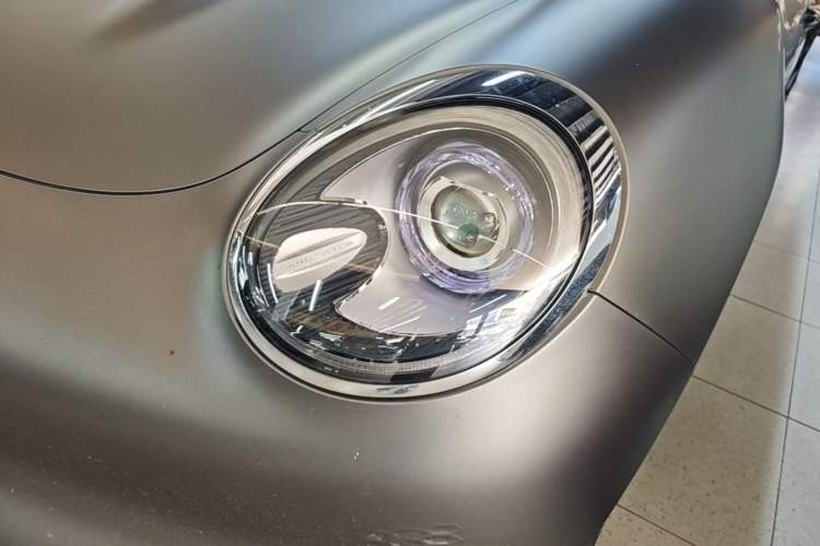 Used ORA Good Cat 2023 401 km Standard Range Luxury Version Lithium Iron Phosphate Left Front Headlight