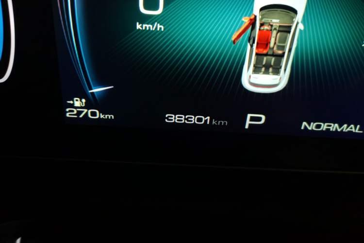 Used ORA Good Cat 2023 401 km Standard Range Prestige Version Lithium Iron Phosphate Odometer Close Up
