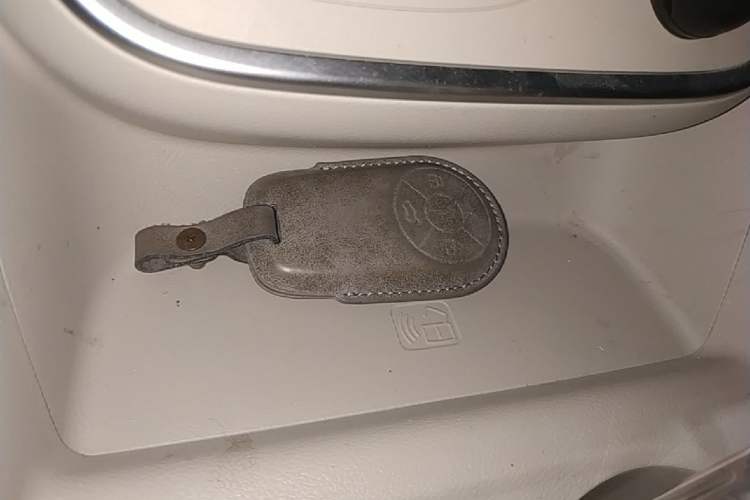 Used ORA Good Cat 2023 401 km Standard Range Prestige Version Lithium Iron Phosphate Vehicle Key