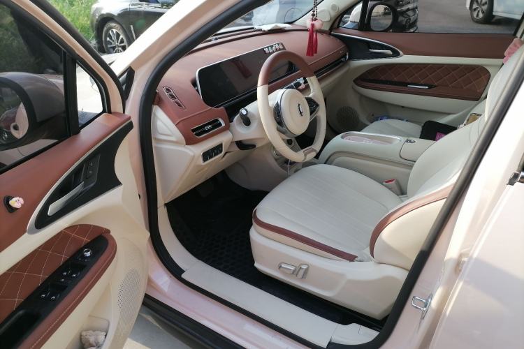 Used ORA Good Cat 2023 401 km Standard Range Luxury Version Ternary Lithium Driver Seat