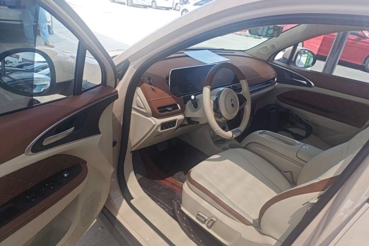 Used ORA Good Cat 2023 401 km Standard Range Comfort Version Lithium Iron Phosphate Driver Seat