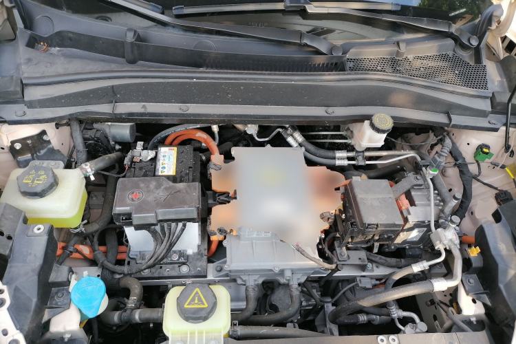 Used ORA Good Cat 2023 401 km Standard Range Luxury Version Ternary Lithium Engine Bay